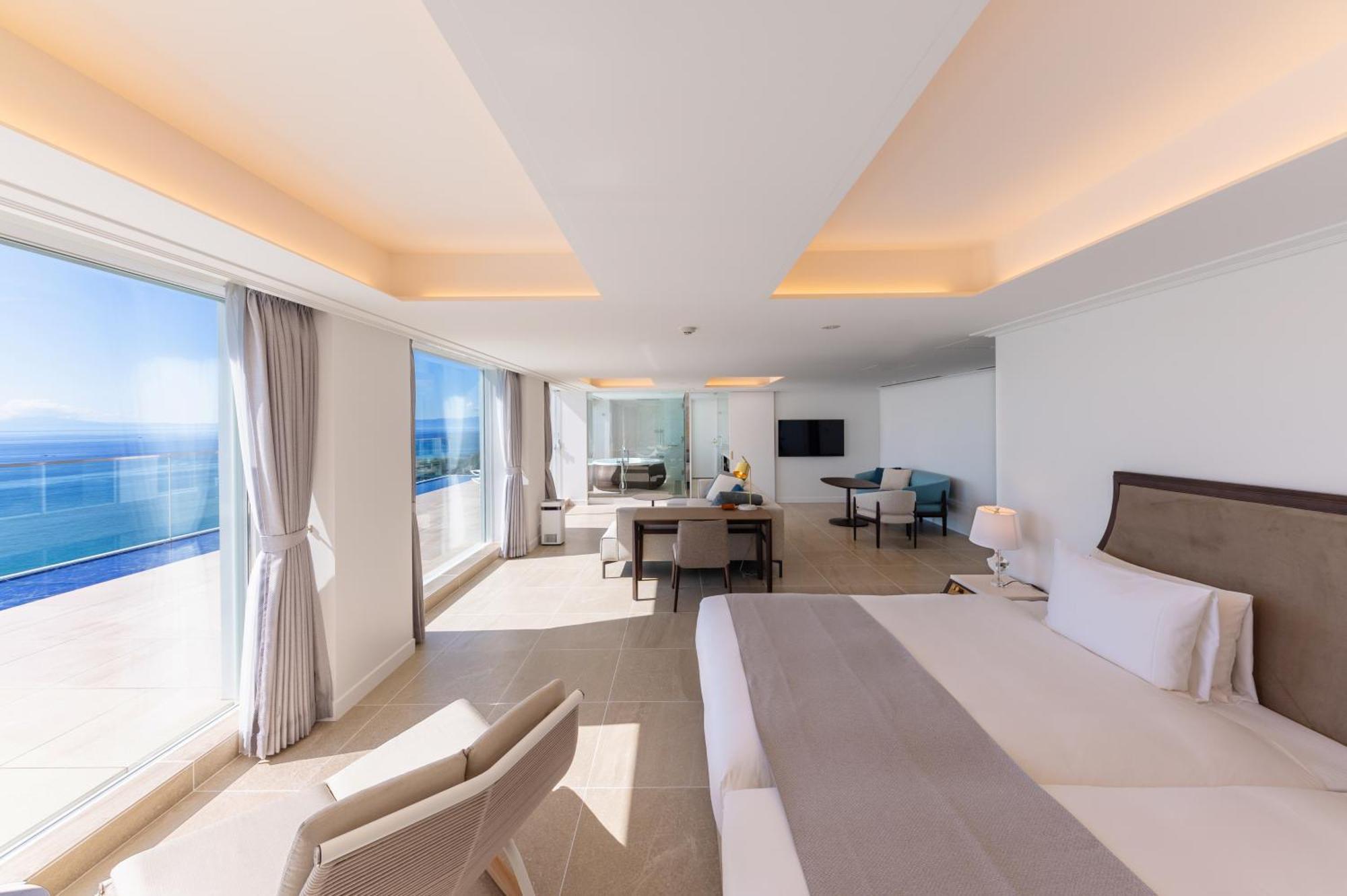 Hayama Hotel Otowa No Mori Yokosuka Extérieur photo