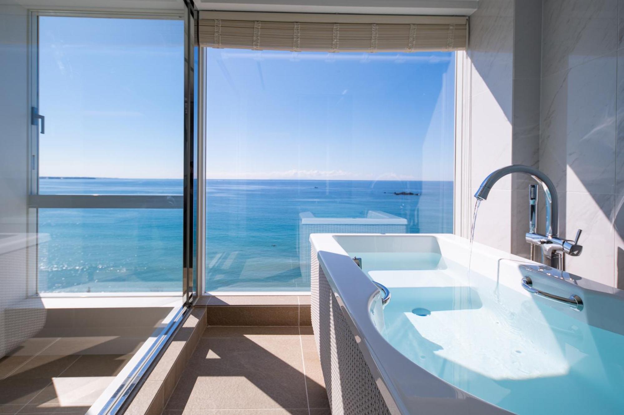 Hayama Hotel Otowa No Mori Yokosuka Extérieur photo